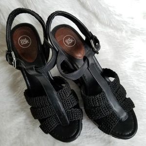 THE SAK | Black/Silver Wedge